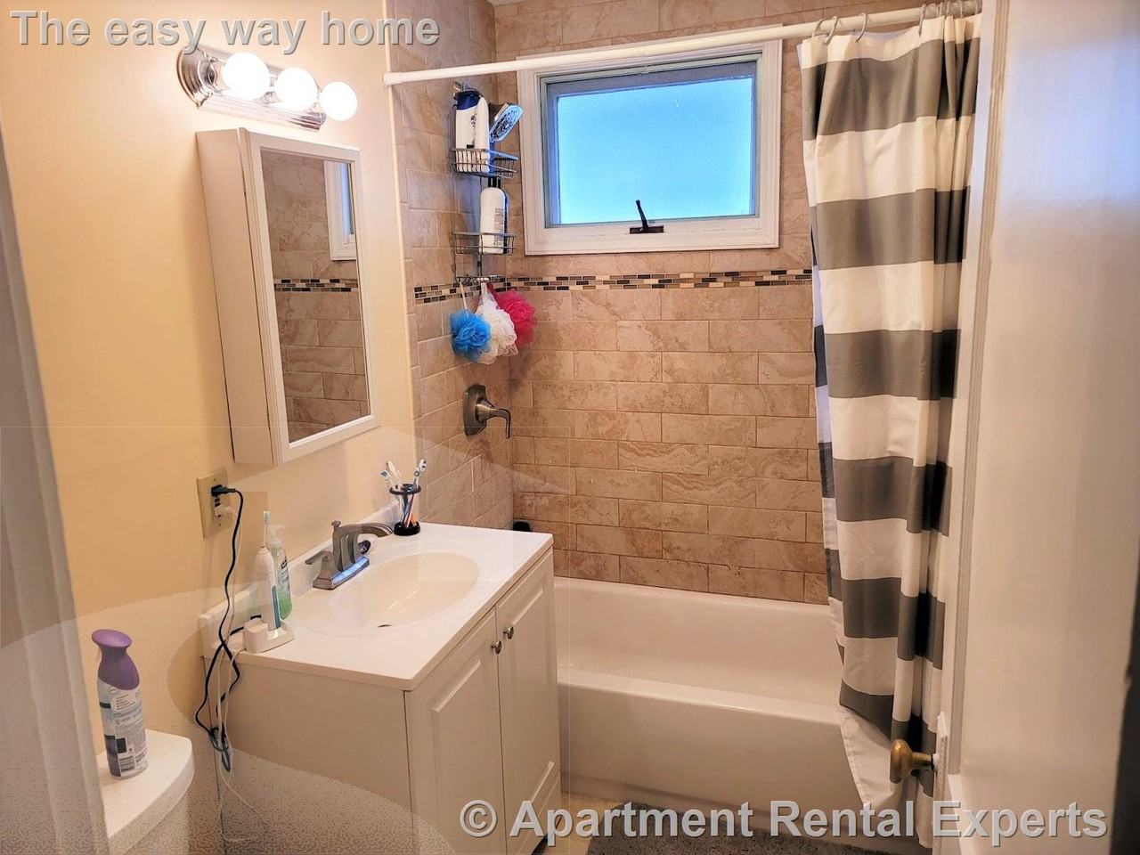 127 Hillsdale Rd #2 - Photo 4 of 9