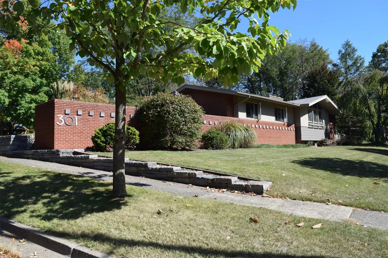 301 Homan Ave #1 - Photo 2 of 41