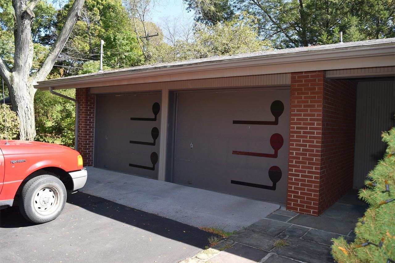 301 Homan Ave #1 - Photo 4 of 41