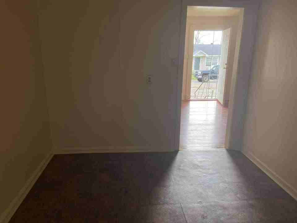 4016 36th Avenue North - 4016 #4016 - Photo 3 of 12