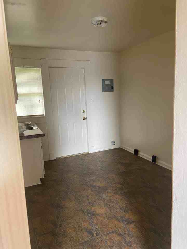 4016 36th Ave N #4016 - Photo 5 of 12