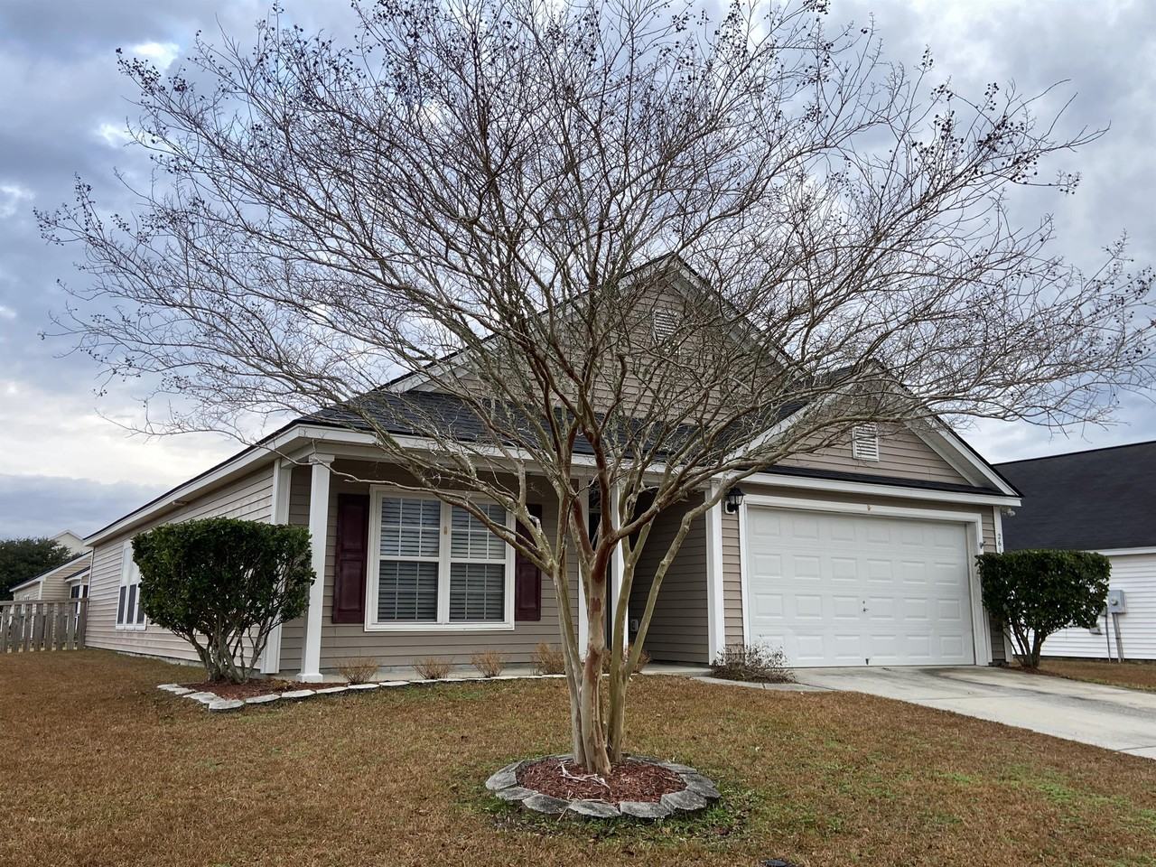 261 Emerald Isle Dr #1 - Photo 2 of 23
