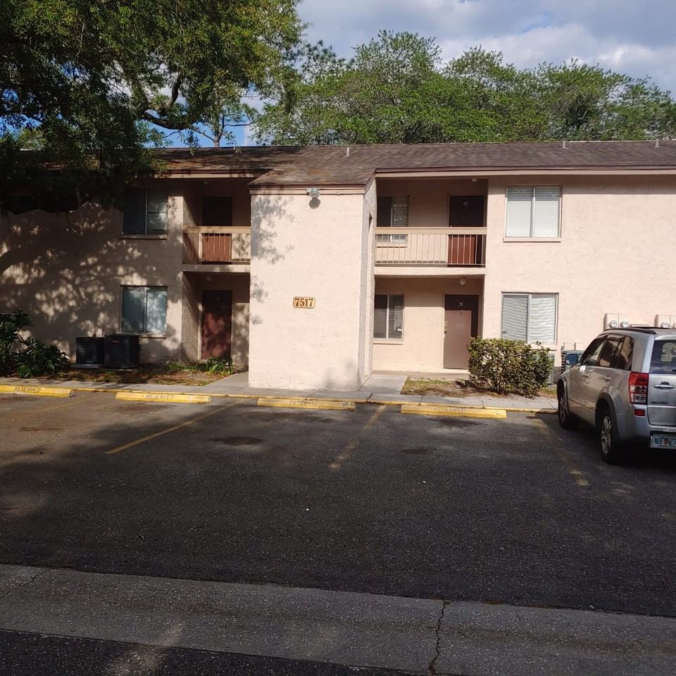 7517 Pitch Pine Cir #1
