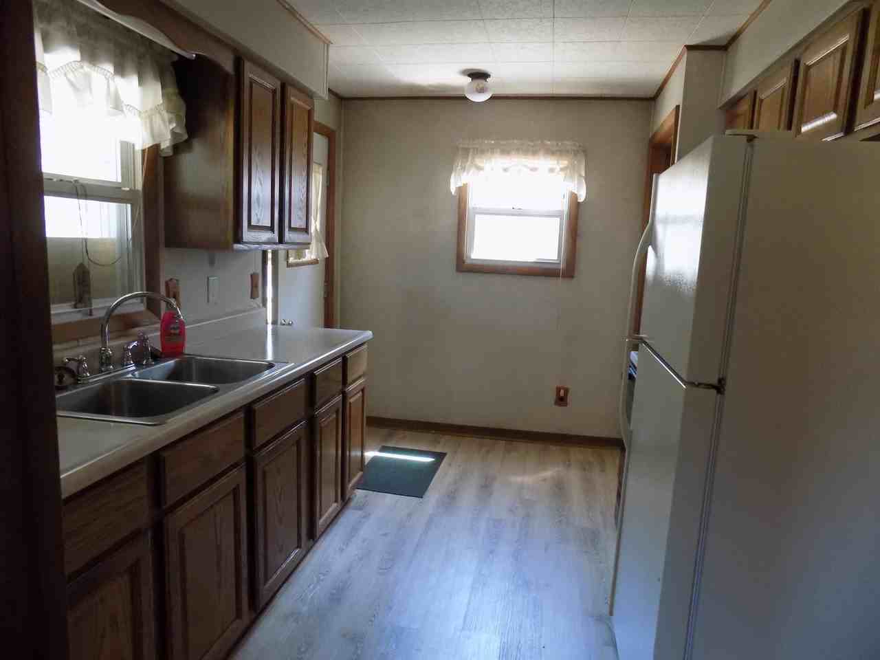 614 N Clinton St #1 - Photo 3 of 12