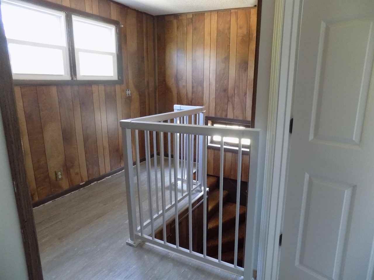 614 N Clinton St #1 - Photo 5 of 12