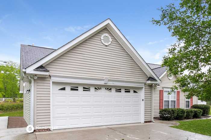 3825 Eagles View Ct - Photo 3 of 16