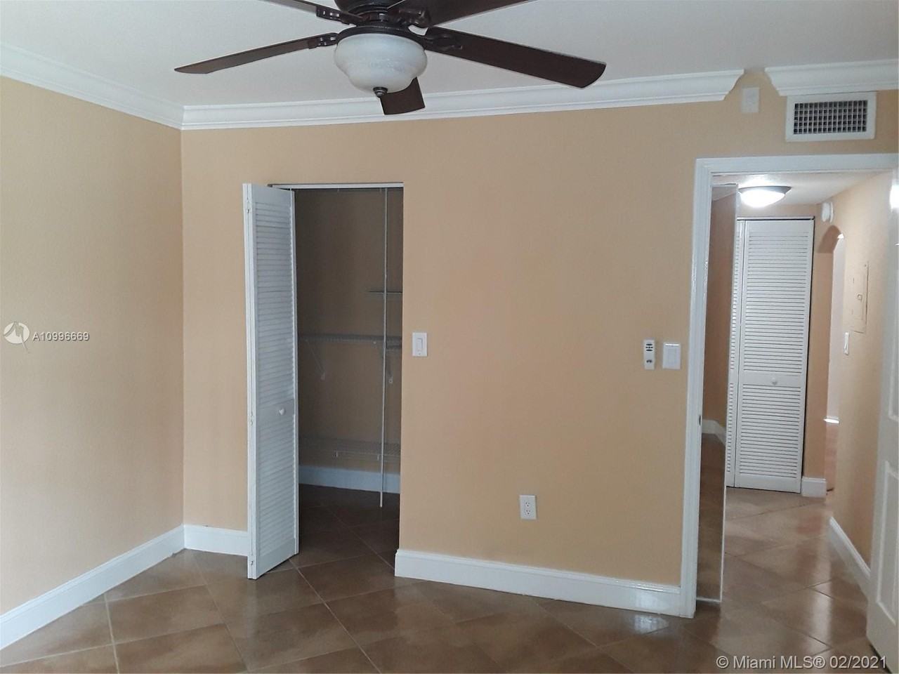 8287 Southwest 128th Street - Photo 3 of 9