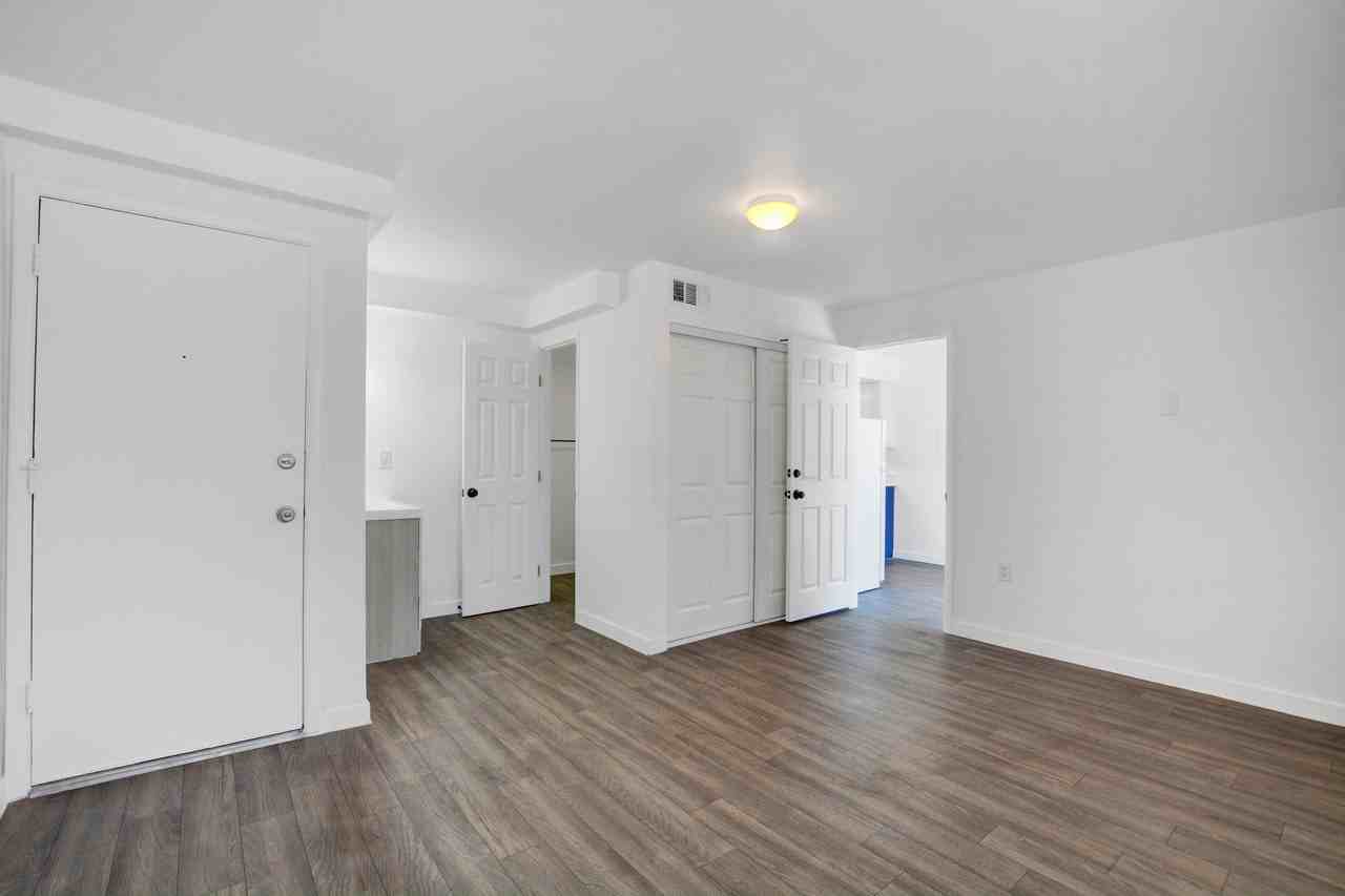 Viva Apartments - Photo 6 of 49