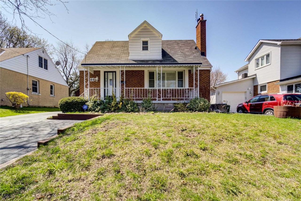 44 Bellamy Road South