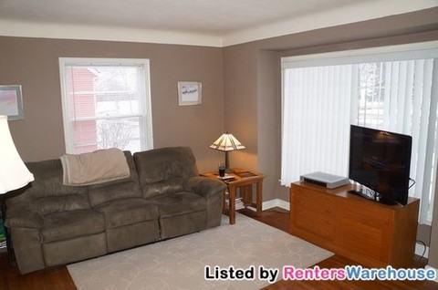 1624 Fremont Ave E - Photo 2 of 15