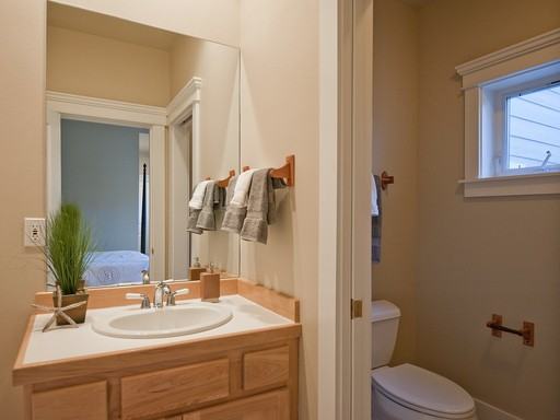 1407 NE Market Dr - Photo 2 of 21