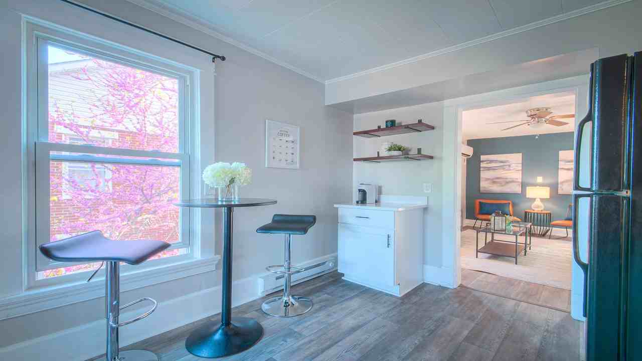 516 Elm St Apt 2 - Photo 3 of 23