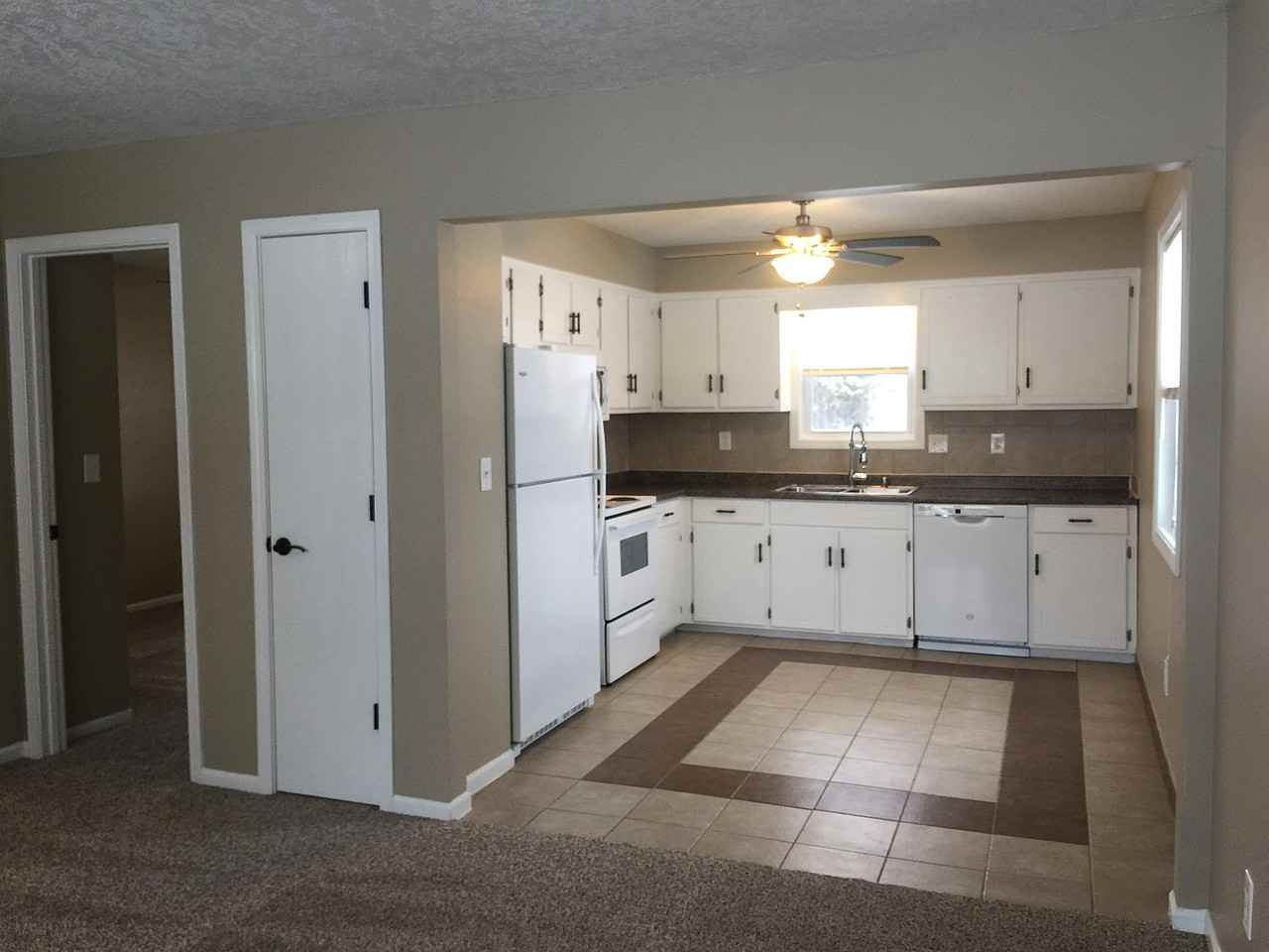 1733 Lawrence Ave #1733 - Photo 2 of 33