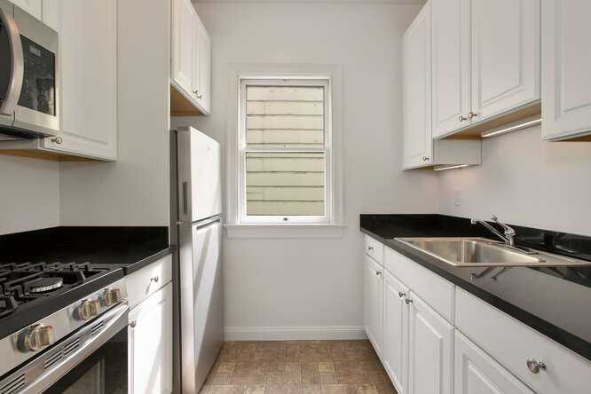 2655 Pine Street #6