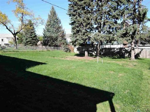 1216 W Sioux St - Photo 3 of 12