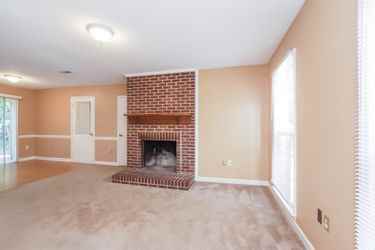 4400 Truscott Rd - Photo 3 of 23