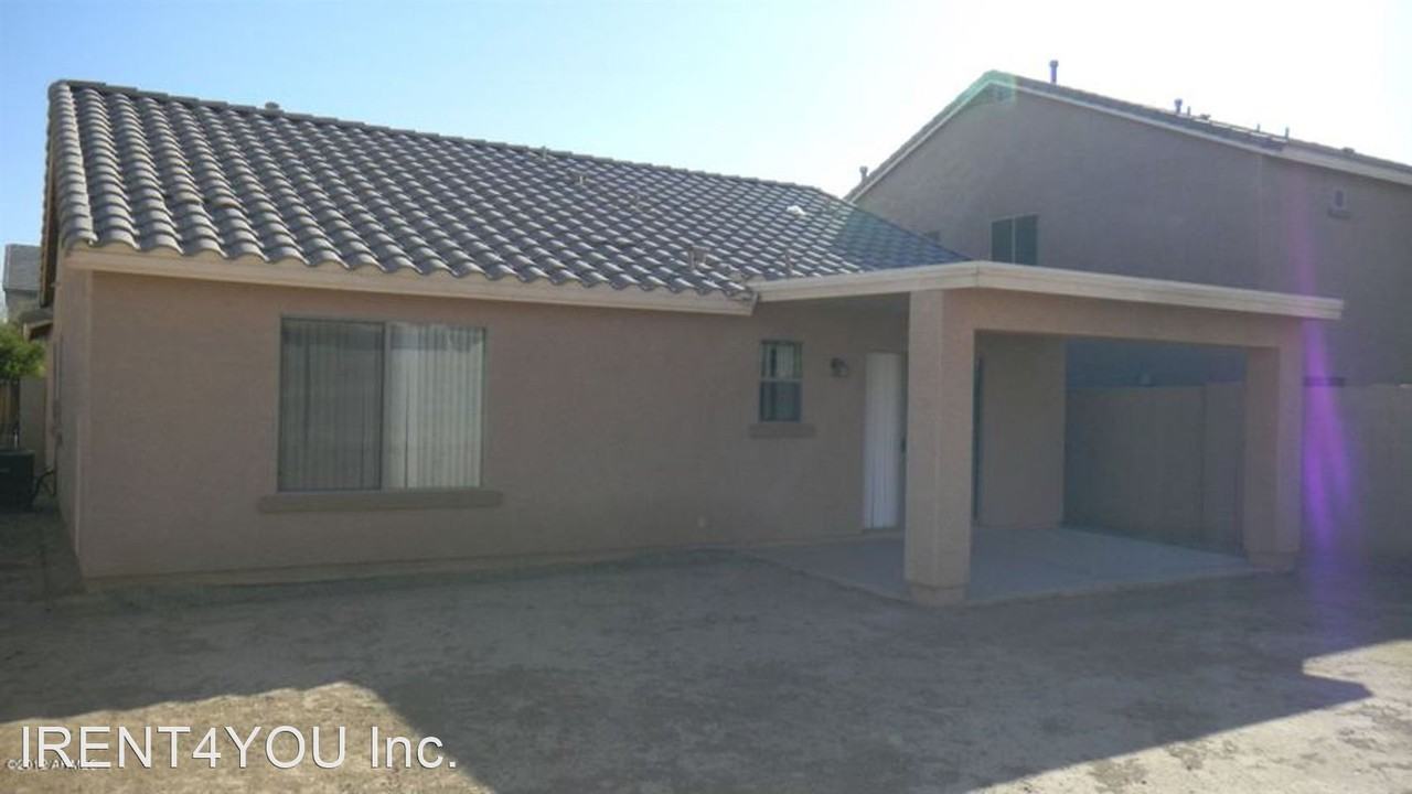 7118 W Kingman St - Photo 2 of 6