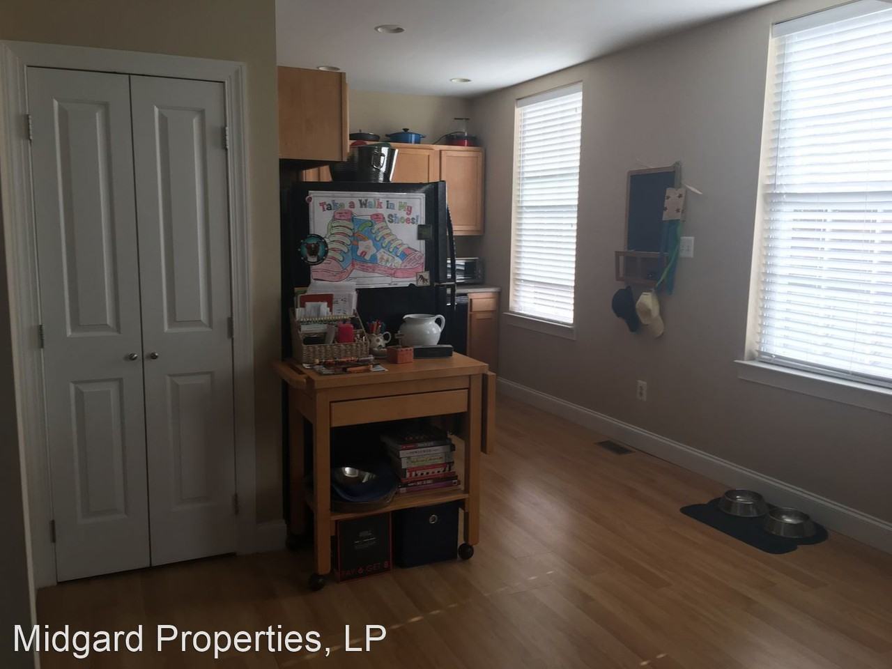 609 Summit Ave - Photo 3 of 12