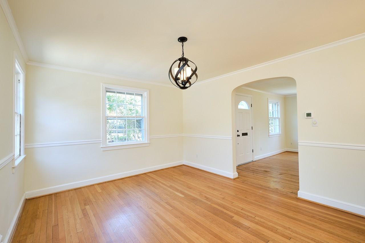 1600 Foxhall Rd Nw - Photo 3 of 49