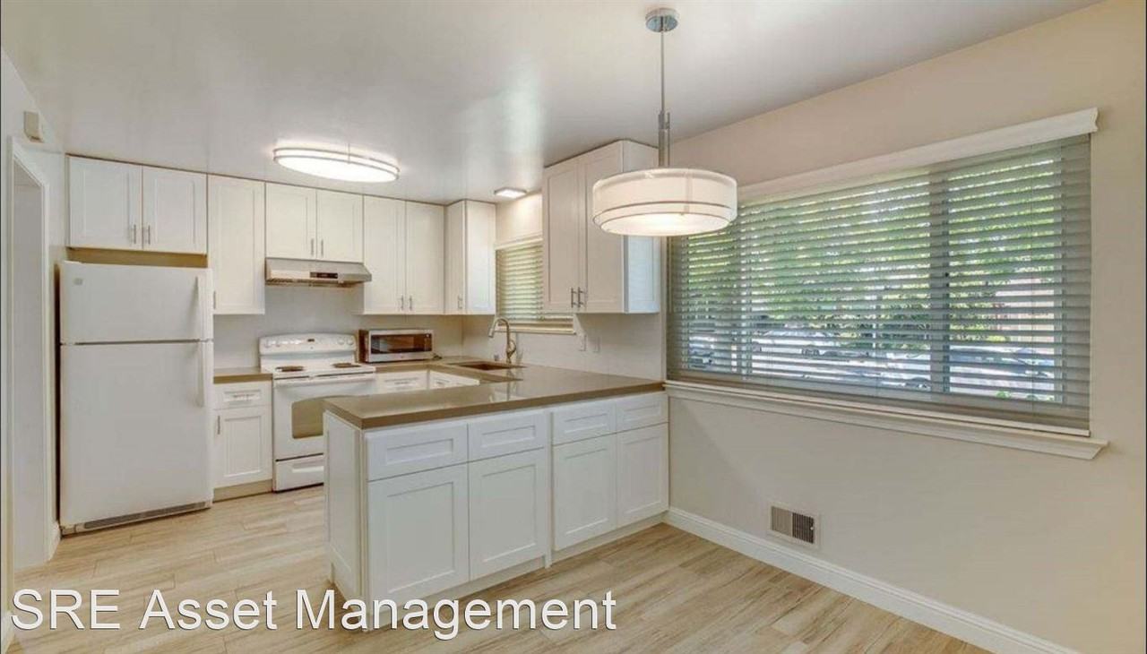 245 Jo Dr - Photo 3 of 11