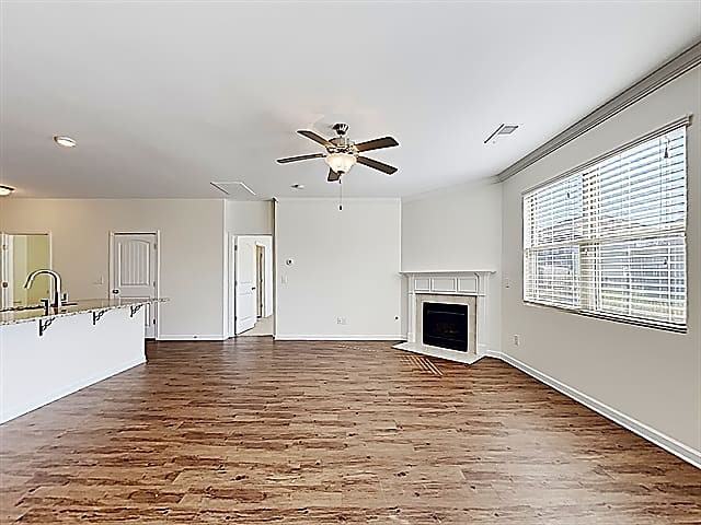 3711 Jerry Anderson Dr - Photo 2 of 15