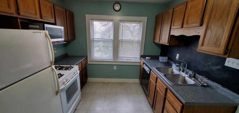 1419 N 50th Pl - Photo 2 of 8