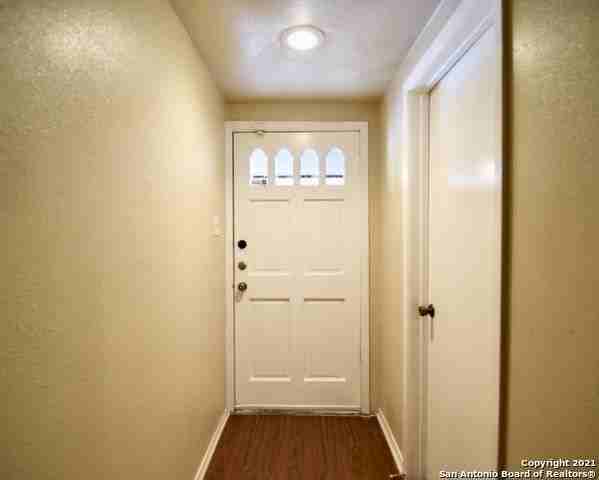 5803 5803 Joiner Dr A - Photo 3 of 23