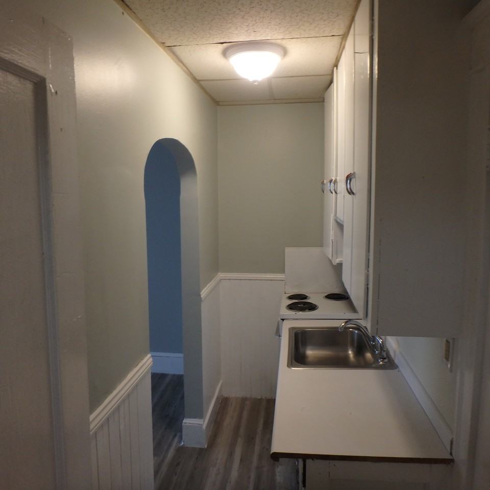 17 Jefferson Street 10 10, Lewiston, ME 04240 Studio Apartment for