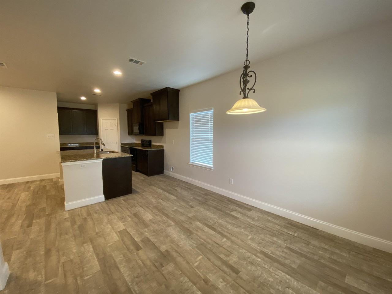 2202 Jones St #1 - Photo 6 of 20
