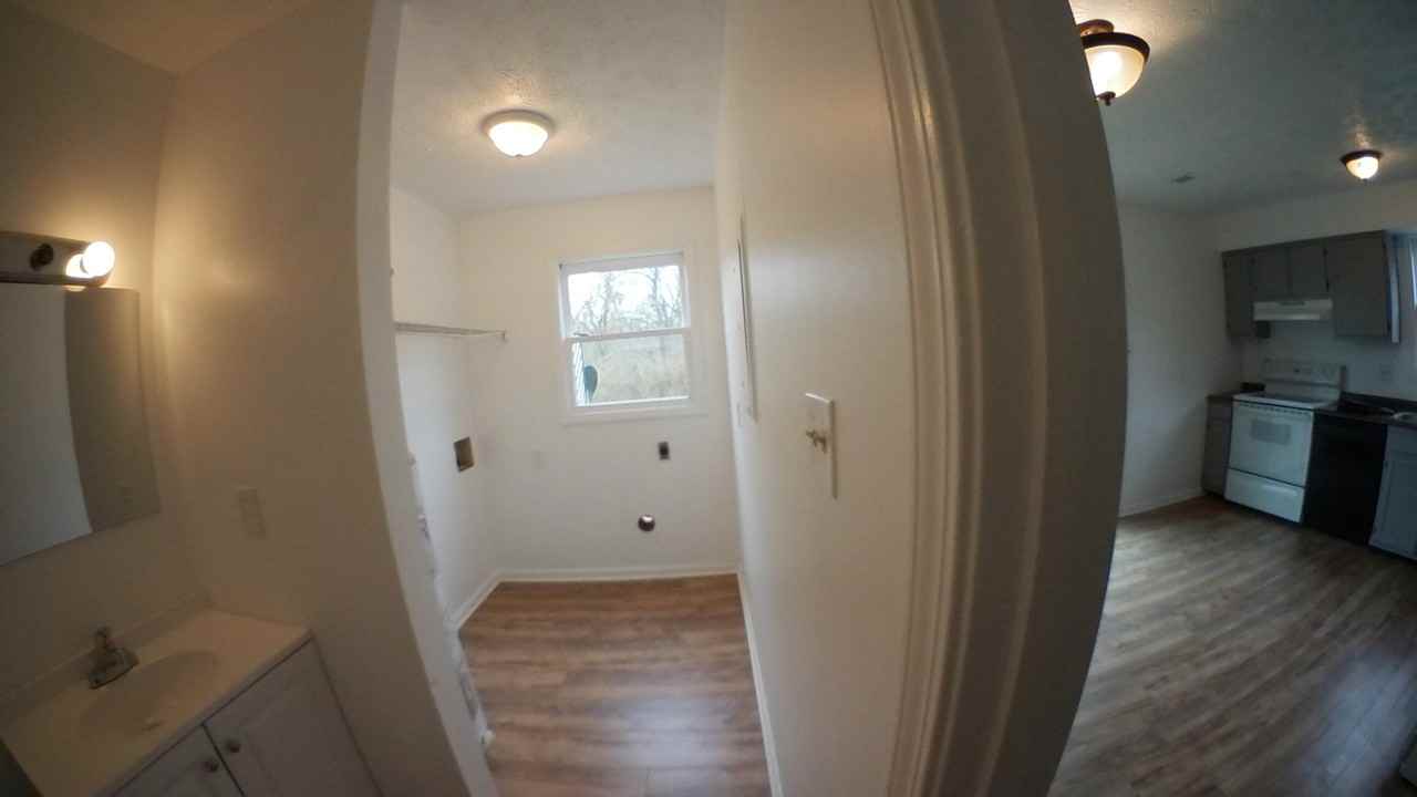 217 Creekside Court #B - Photo 6 of 23