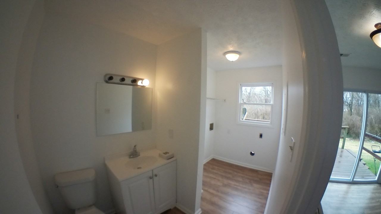 217 Creekside Court #B - Photo 7 of 23