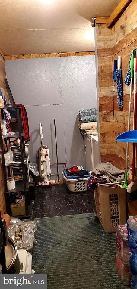 128 Spruce St - Photo 3 of 6