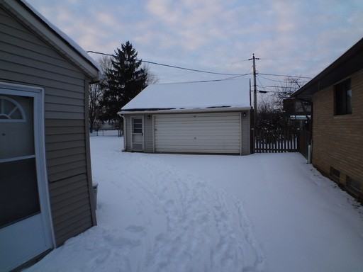 24387 Ronan Rd - Photo 3 of 29