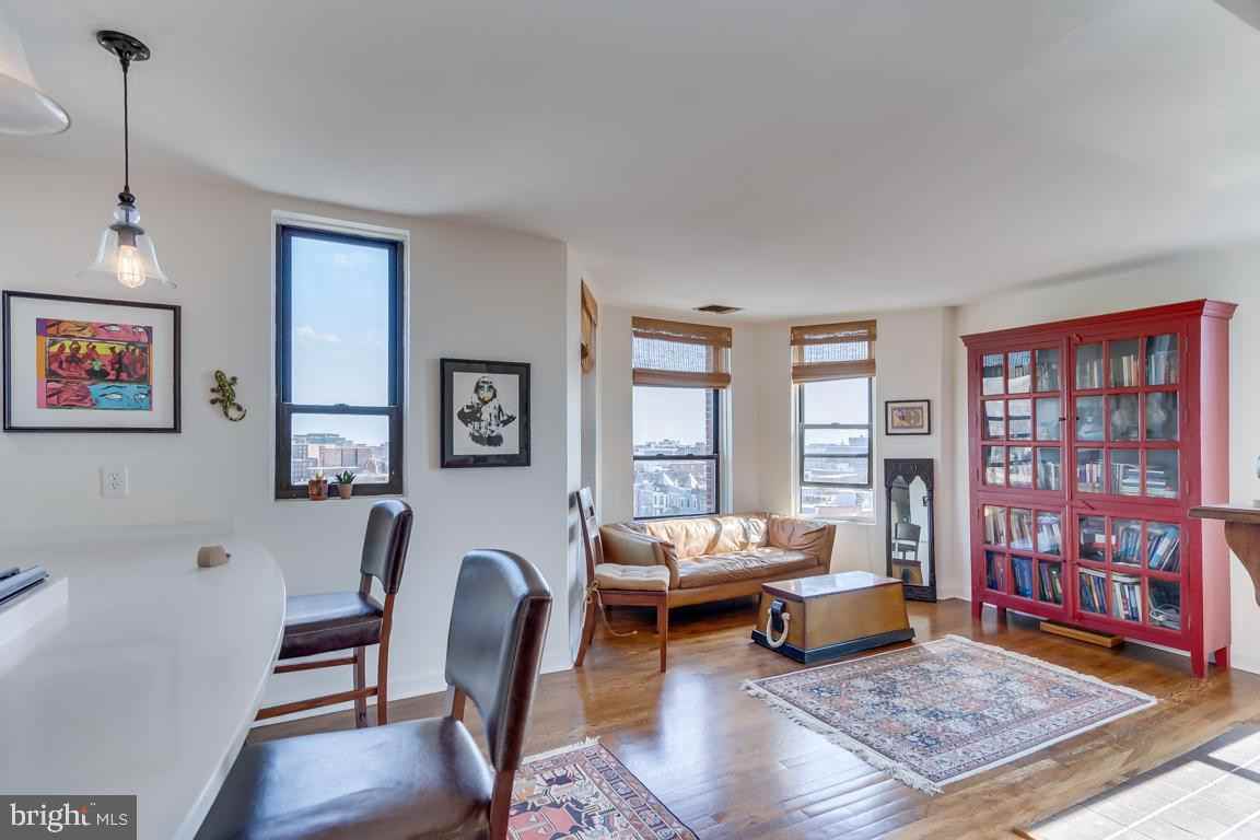 2038 18th St Nw #1 - Photo 4 of 38