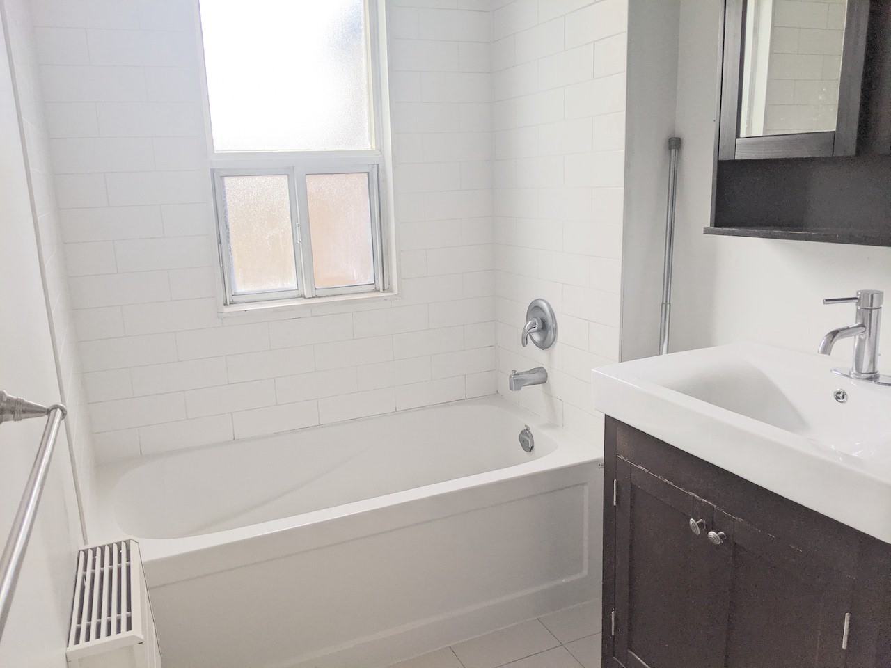 7 Walmsley Boulevard #402 - Photo 5 of 9