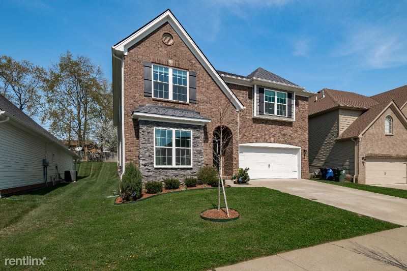 339 Manitoba Ln - Photo 2 of 39