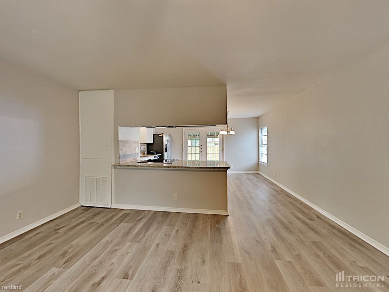 4900 Nuthatch St - Photo 3 of 12