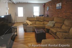 featured image of 164 Broadway #3