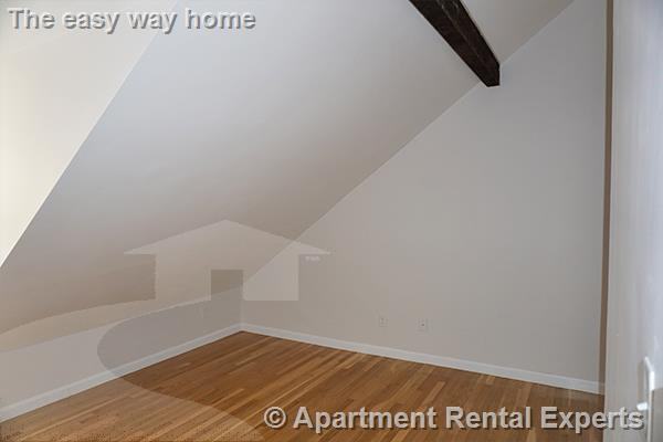 160 Broadway #3 - Photo 4 of 9