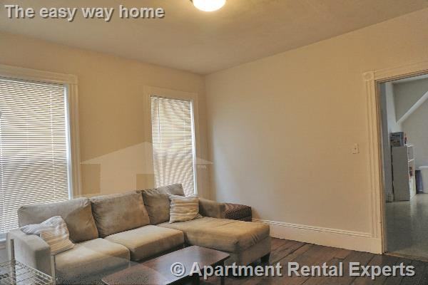 339A Beacon St - Photo 3 of 7