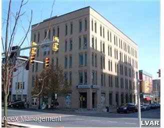 16 Centre Square - Photo 2 of 7