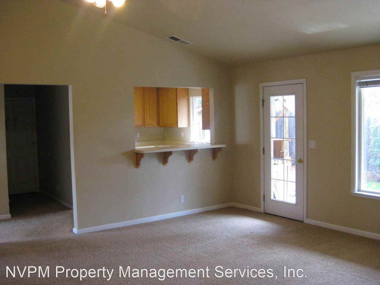 1566 Arch Way - Photo 2 of 11