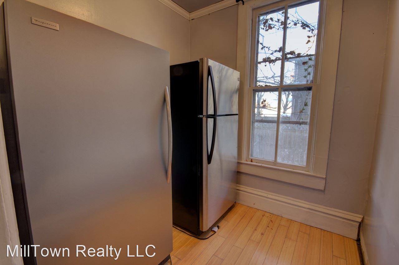 714 21st St - Photo 2 of 25