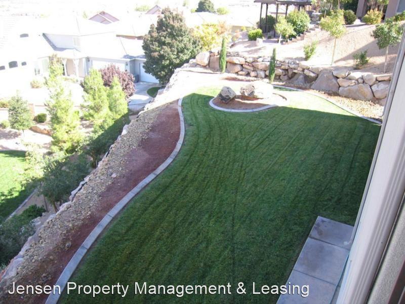 1518 Falcon Dr - Photo 2 of 13