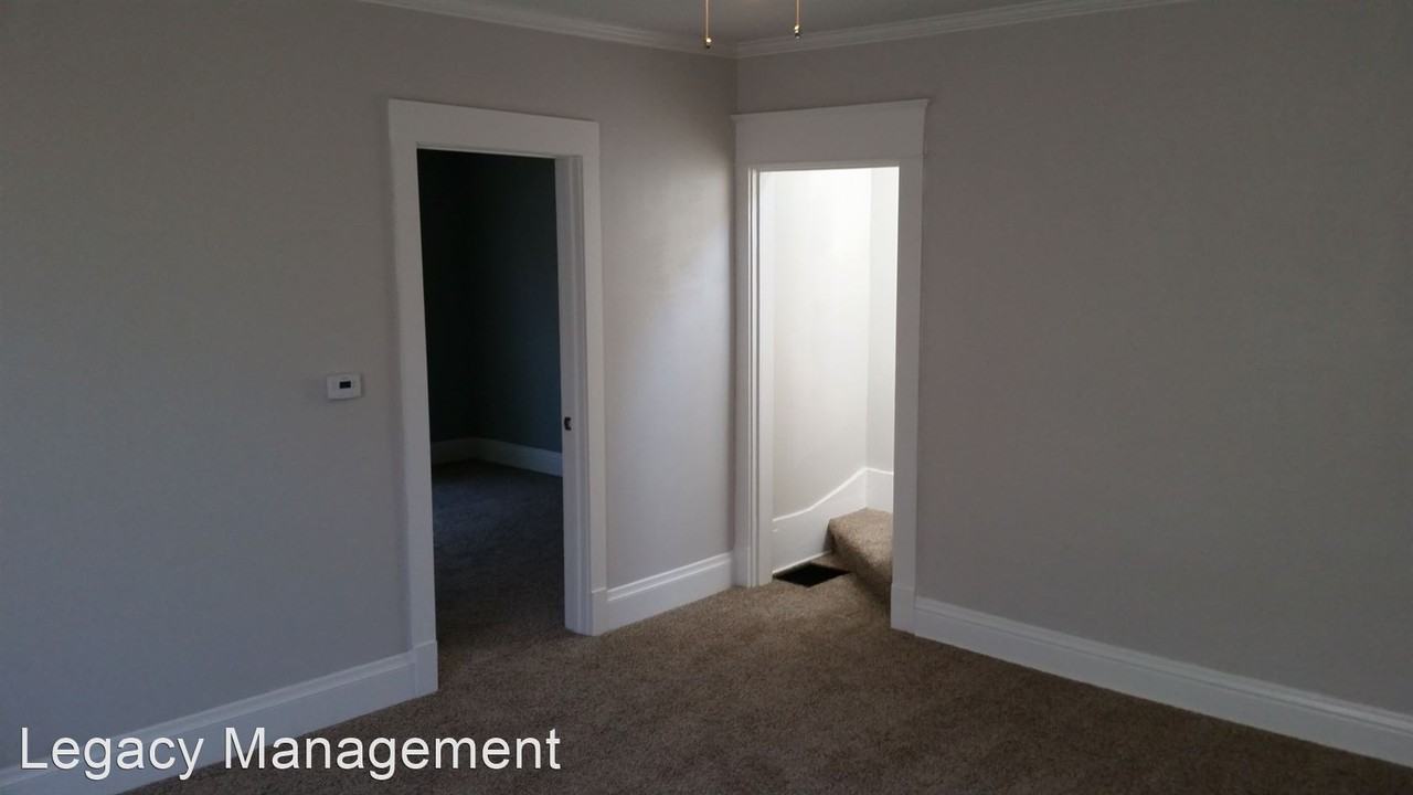 1519 Brown St - Photo 3 of 14