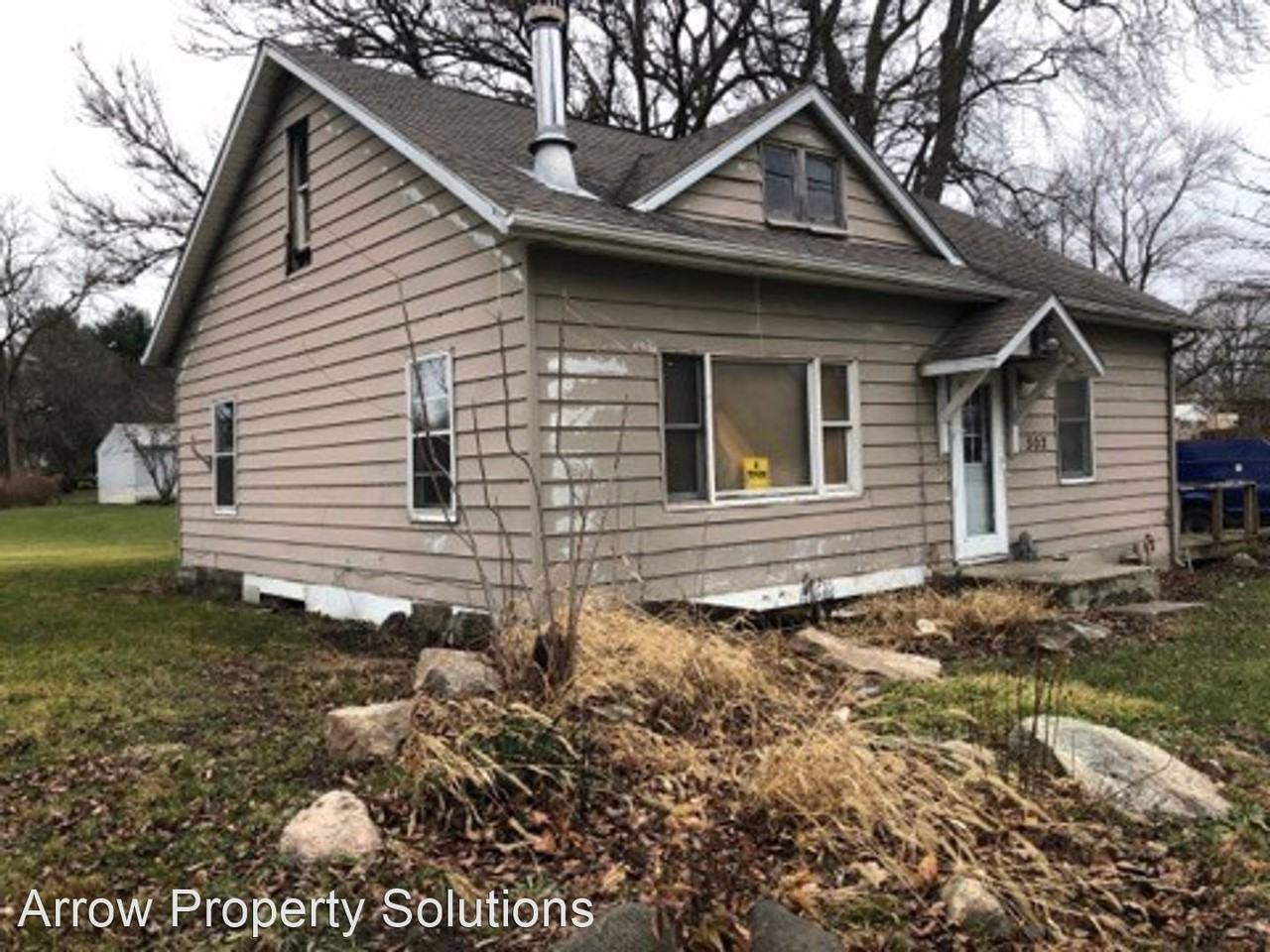 302 N Michigan St - Photo 2 of 6