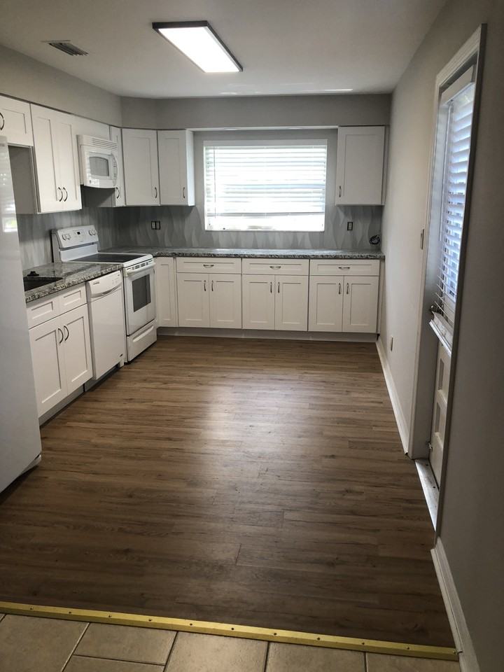 4518 S Trask St - Photo 2 of 21