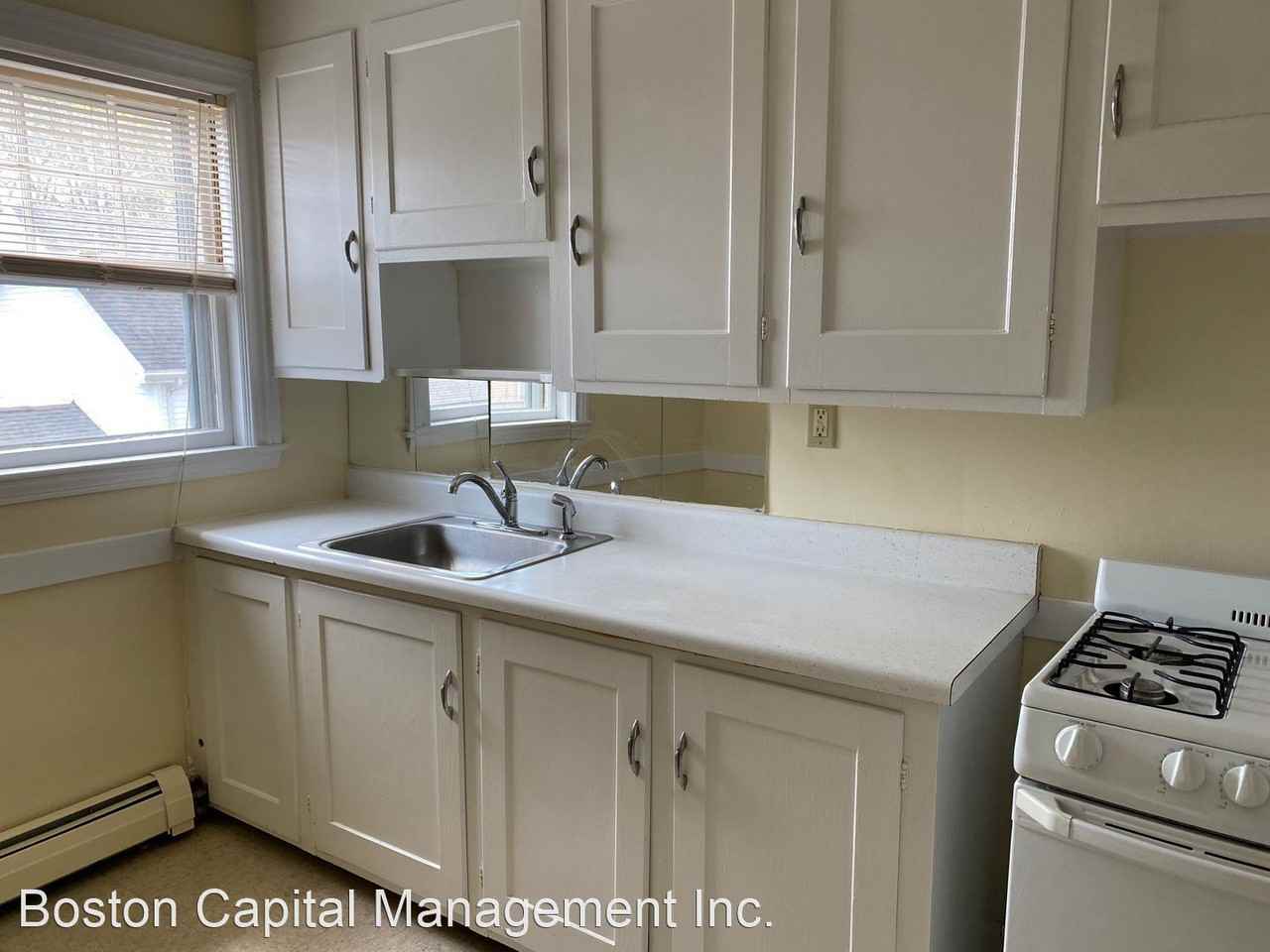 464 Highland Ave - Photo 2 of 8