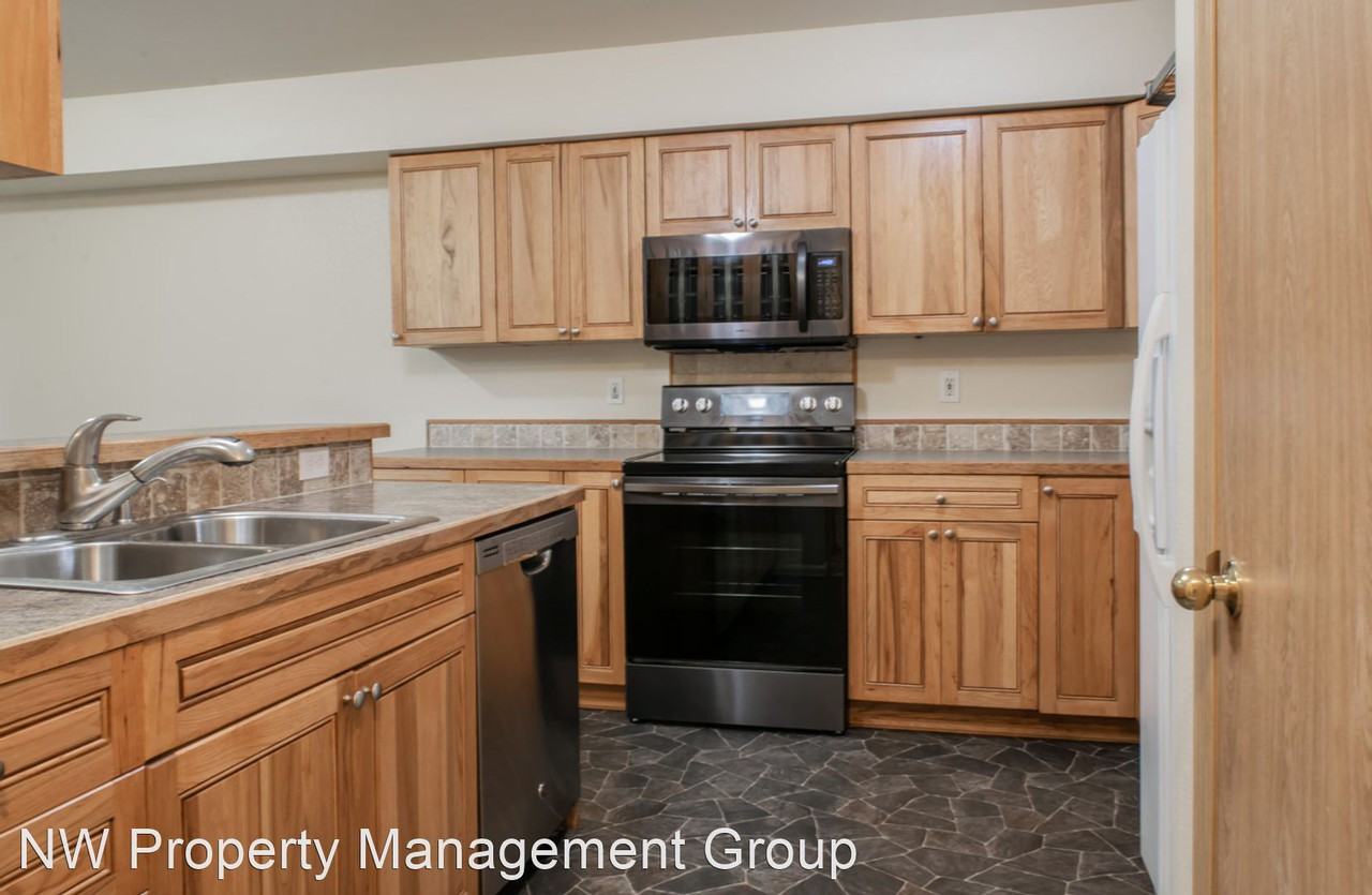 11933 Alexander Rd - Photo 3 of 12