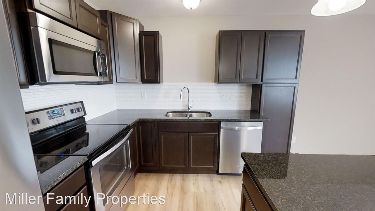 8726 E Harry St - Photo 2 of 22